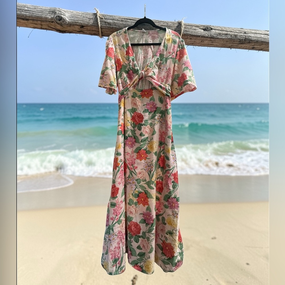 Old Navy Linen Blend Vibrant Floral Midi Dress. Size : Large